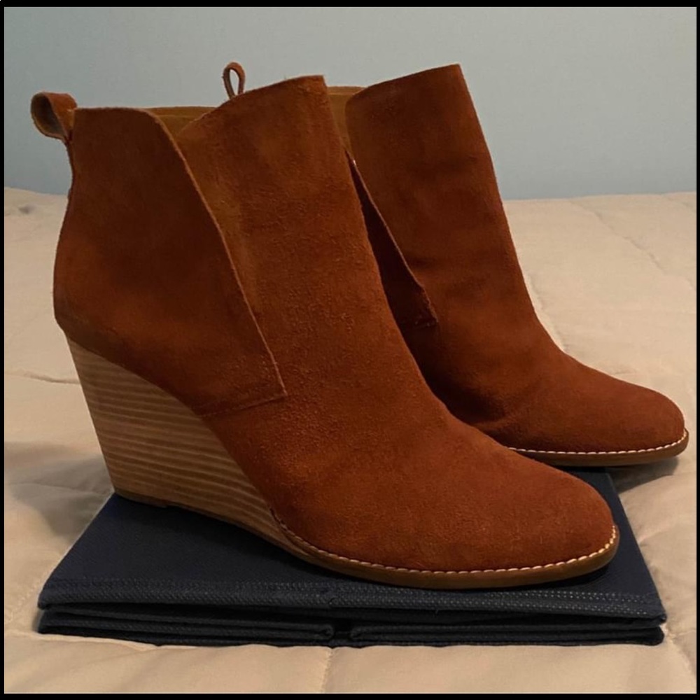 Lucky Brand size 12 ankle boots